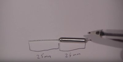 2.4 GHz antenna 25mm both ways.