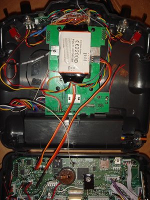 this is after int DHT is placed, the two telemetry connector to com1/2 and the grey wire is connected to ppm2 on sky9x board.