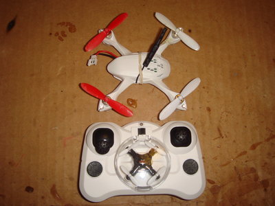 the whole control with quad stored inside in comparison to my Hubsan 107D
