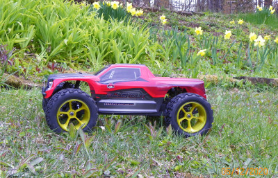 Redcat Racing Blackout XTE 1/10 Scale Electric Monster Truck