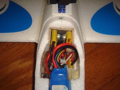 The toggle button on the left of lipo is for OSD setup function. <br />Lipo is not connected when pic was taken.